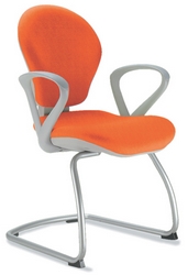 Avec option accoudoirs et finition grise